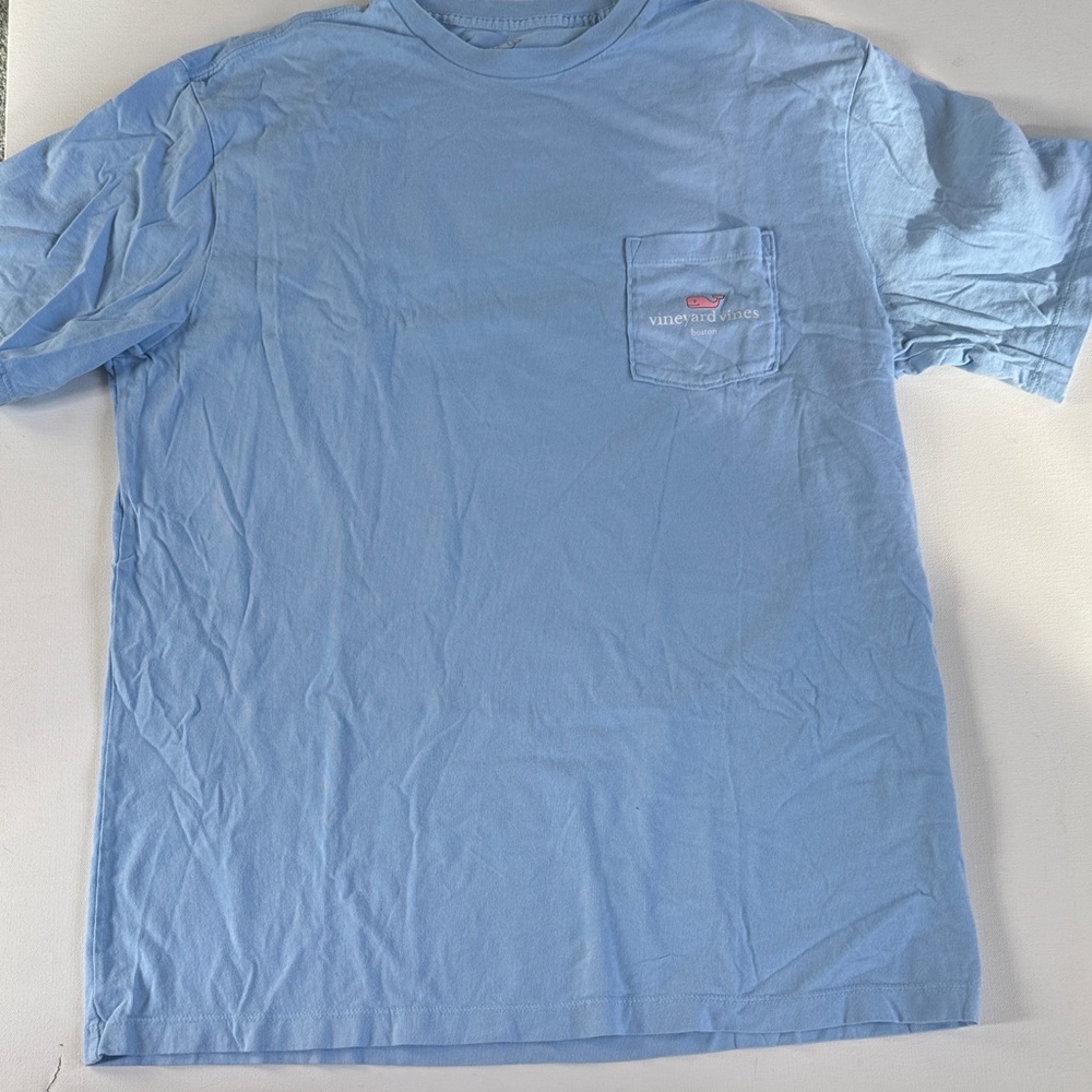 Vineyard Vines Men's Light Blue Pocket Tee with Logo